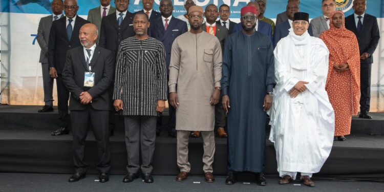 Sécurité Aérienne  : Pourquoi le ministre Amadou Koné était à Dakar ce week-end 