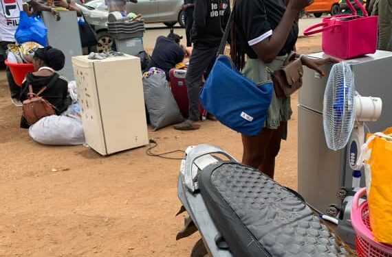 Côte d’Ivoire/ Le gouvernement accentue les mesures contre la FESCI : Des étudiants sommés de quitter maintenant des chambres universitaires occupées illégalement