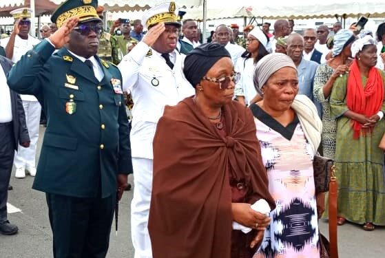 Lévée de corps et honneurs à l’ancien COMAR CVM Mian Gaston