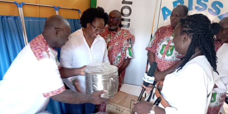 Bassam : le geste social de la Fondation Orange