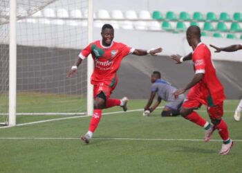 Ligue 2: l&rsquo;Africa Sports se rapproche