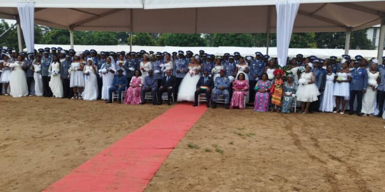 Coin du bonheur/ Mariage collectif à la caserne d’Agban
