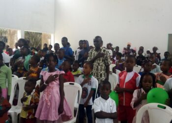Pdci-Rda/ fêtes de fin d&rsquo;année : la délégation départementale d&rsquo;Anyama gâte des enfants et des mamans