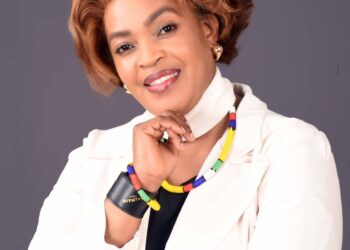 Louange et adoration – “Avec Jésus c’est cadeau” le nouvel album de la chantre Marie Estelle disponible