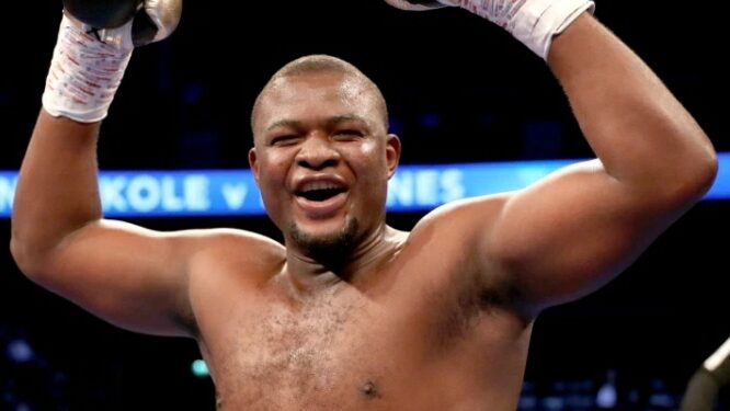 Boxe: Bakole (RDC) à Joshua : « Arrêtez de dire des bêtises »