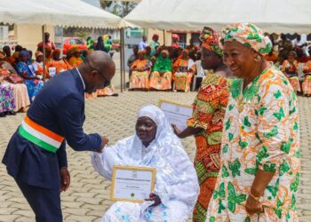 Grand Bassam: 4𝟎𝟎 𝐅𝐞𝐦𝐦𝐞𝐬 𝐌𝐨𝐛𝐢𝐥𝐢𝐬𝐞́𝐞𝐬 𝐩𝐨𝐮𝐫 𝐥’𝐄́𝐠𝐚𝐥𝐢𝐭𝐞́ 𝐝𝐞𝐬 𝐬𝐞𝐱𝐞𝐬.