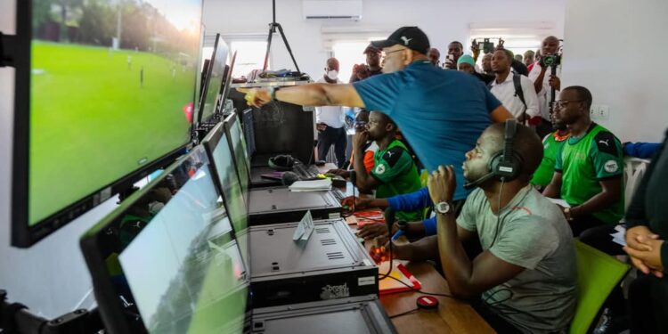 Ligue 1: La VAR s’installe au stade Robert Champroux