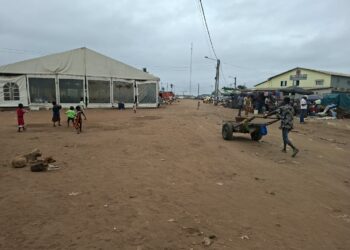 Déguerpissements à Port-Bouët/ L’État met les populations à la rue et s’en lave les mains : La mairie survient à leurs besoins