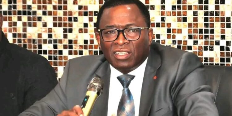 Gare routière d’Agban : Le Député-maire Danho Paulin met de l’ordre